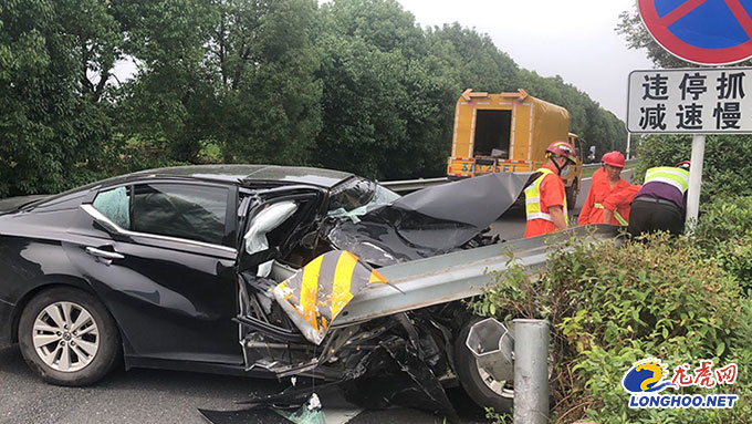 南京護(hù)欄.jpg 南京護(hù)欄.jpg