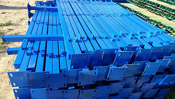 南京護欄網(wǎng)立柱.jpg 南京護欄網(wǎng)立柱.jpg