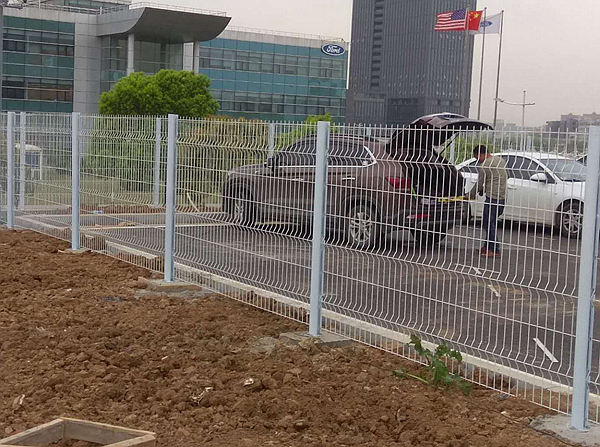 桃型柱圍欄網(wǎng)價格 桃型柱圍欄網(wǎng)價格